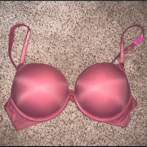 VS Pink bombshell bra 34C NWT